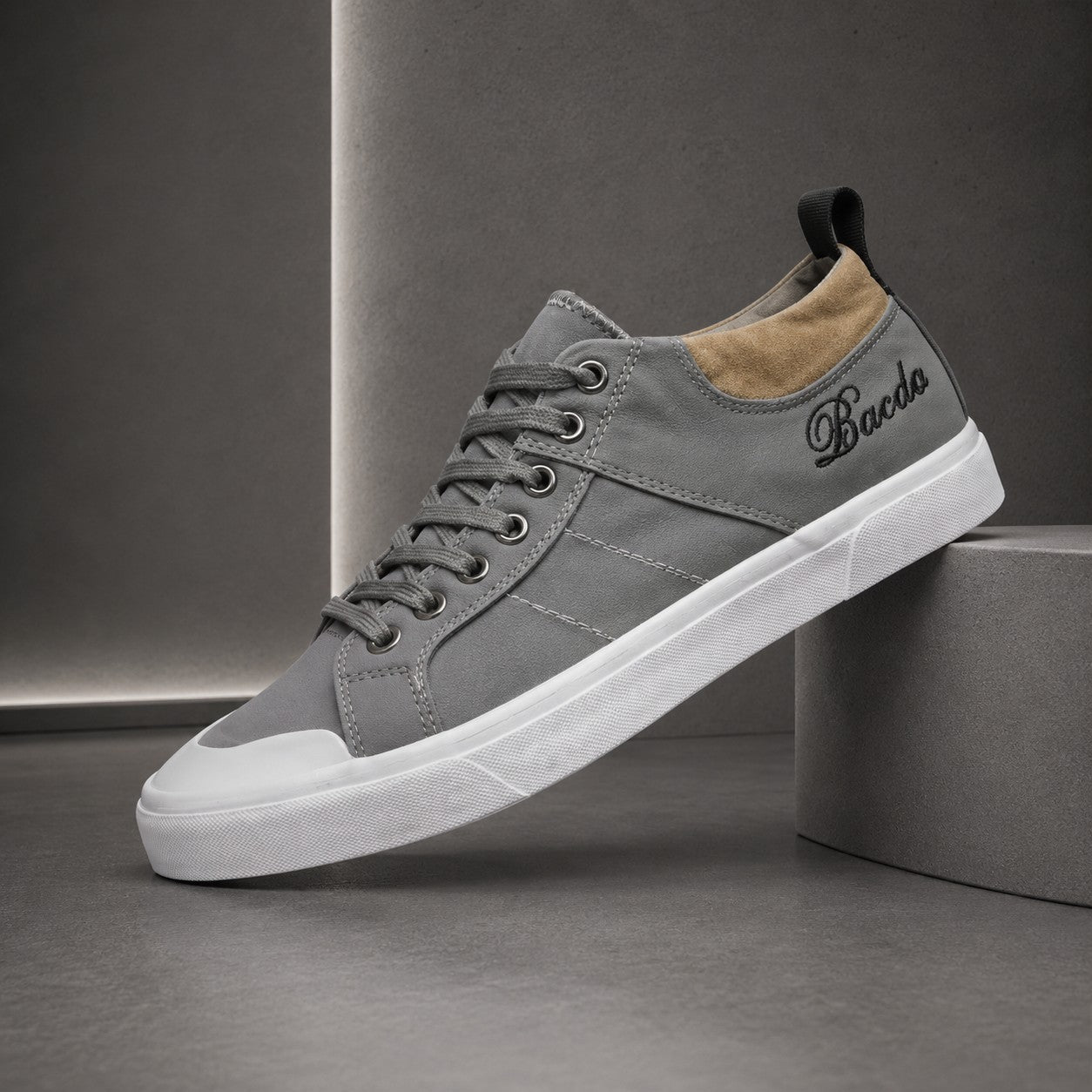 COURTSIDE LOW TOP SNEAKERS