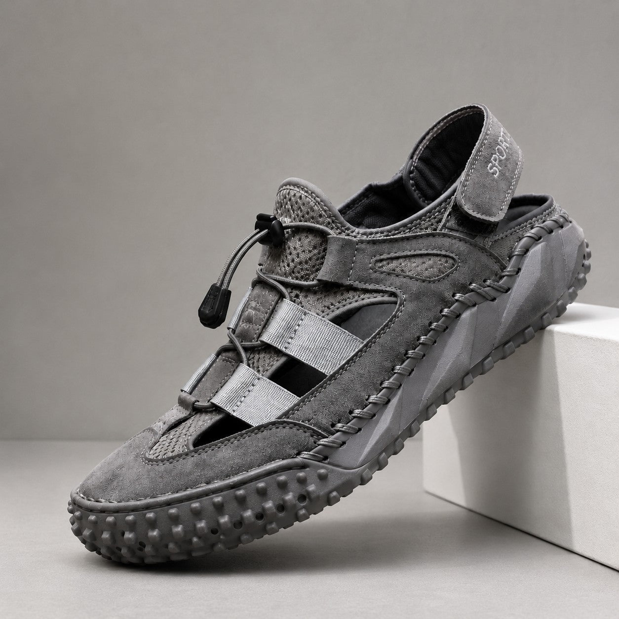 HAND STITCH MESH TRAIL SANDALS