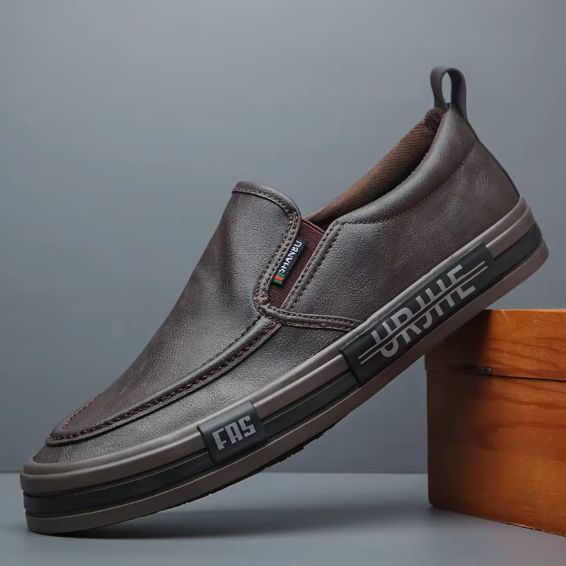 WATERPROOF CASUAL SHOES