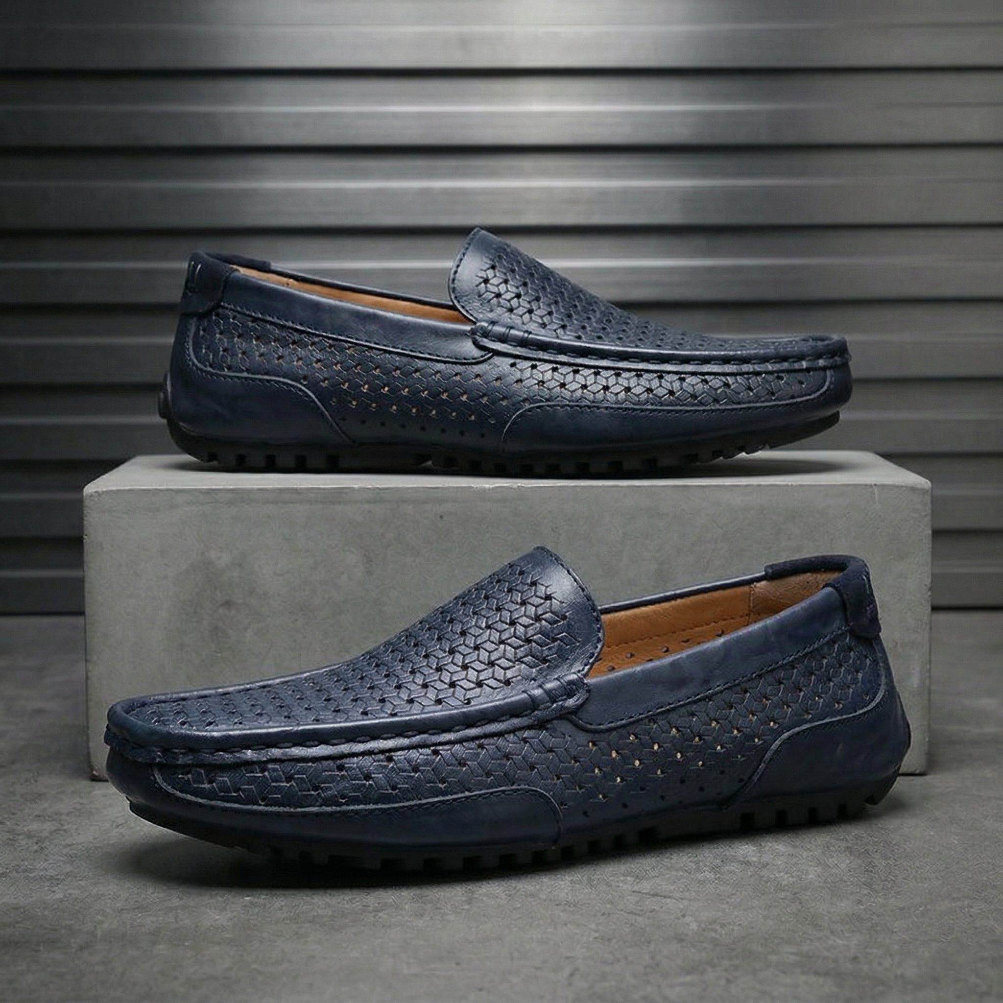 AIRFLOW LEATHER LOAFERS