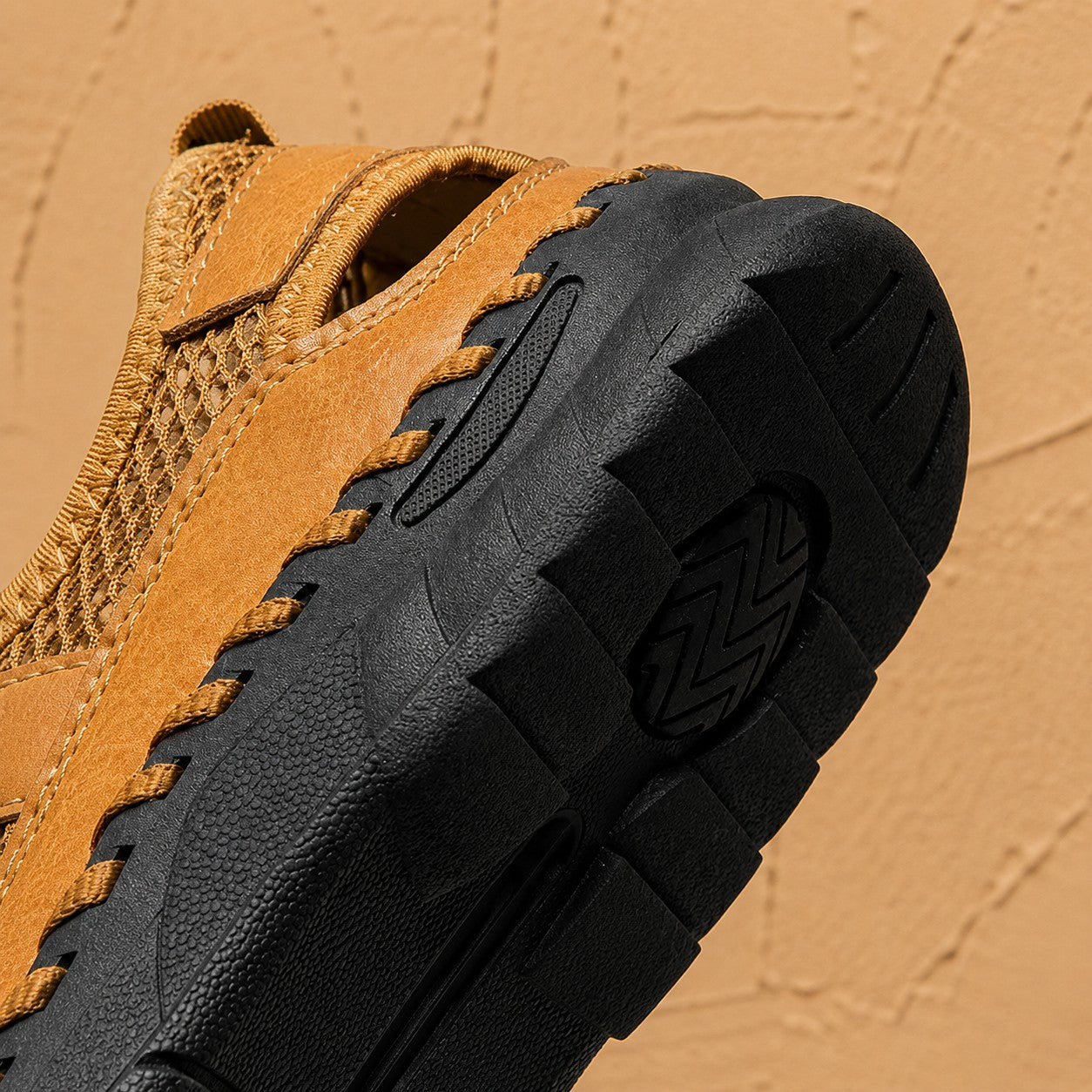 BREATHABLE COWHIDE TRAIL LOAFERS