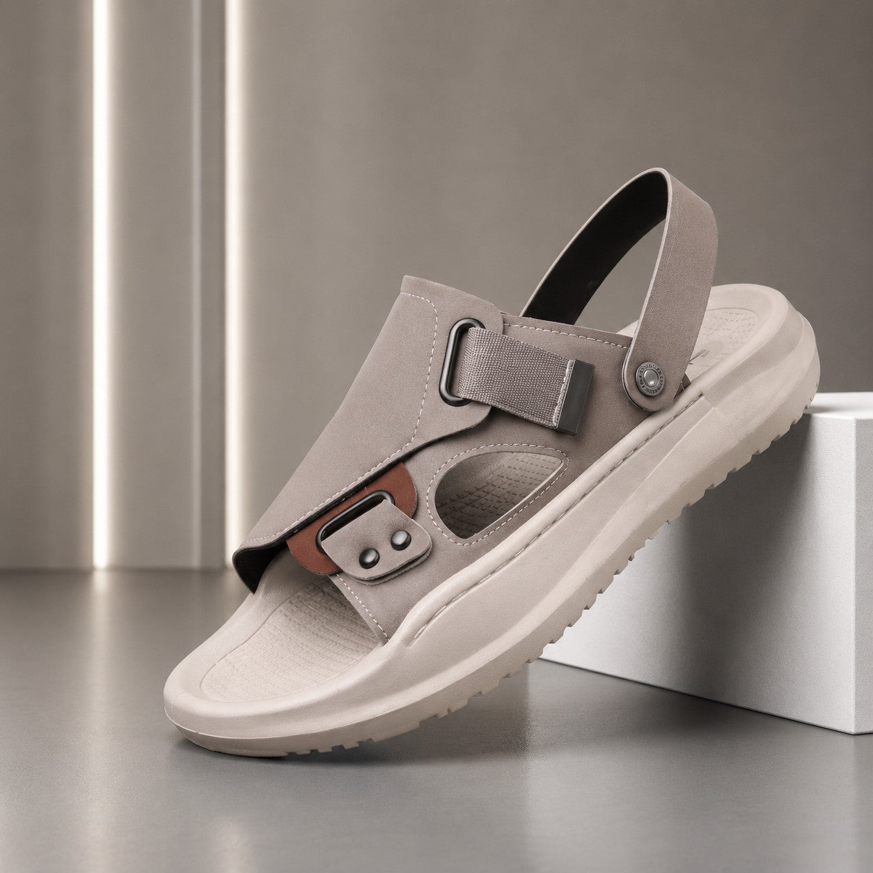 BUCKLE STRAP THICK SOLE SANDALS