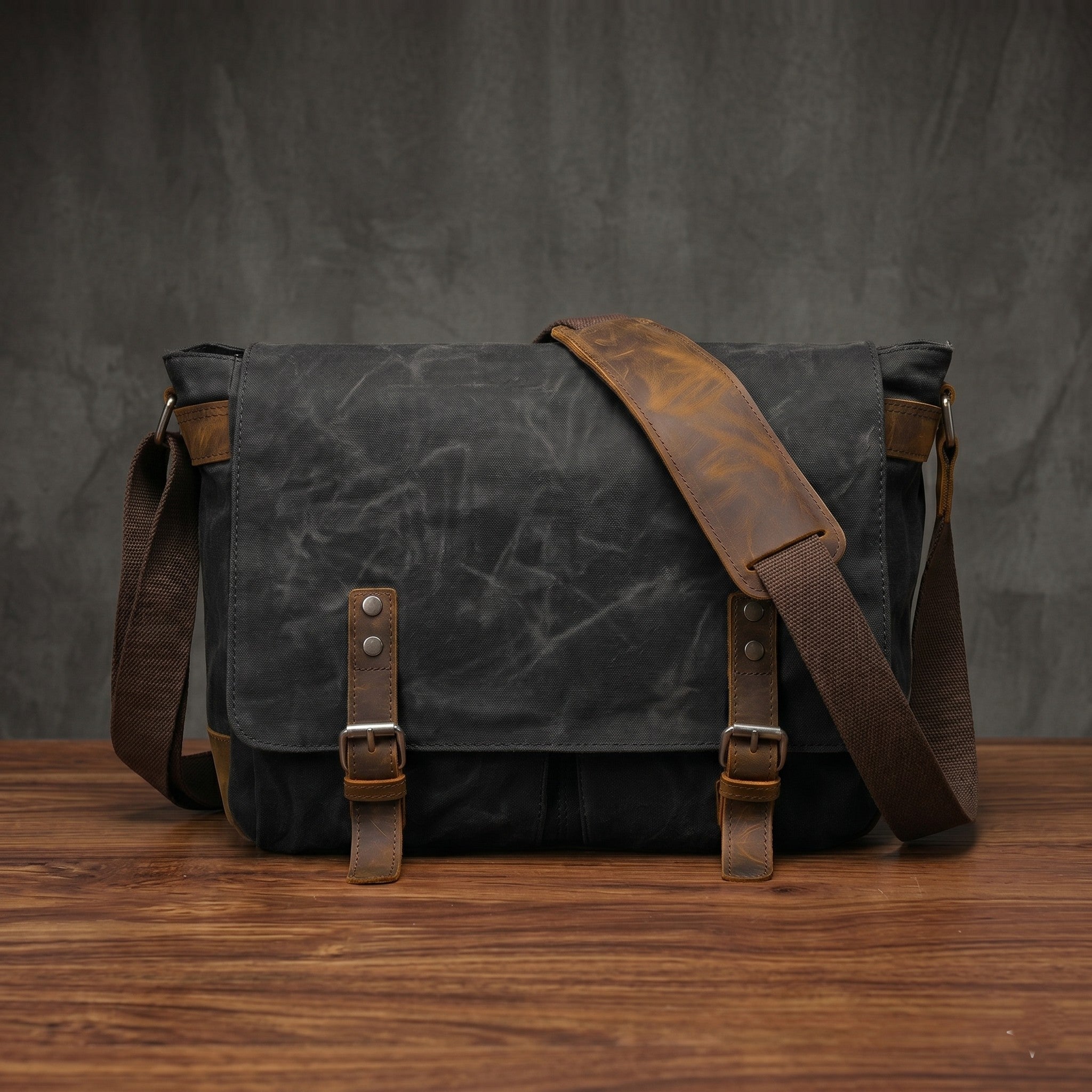 VINTAGE SHOULDER WORK BAG