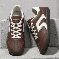 WIDE TOE STRIDE SNEAKERS