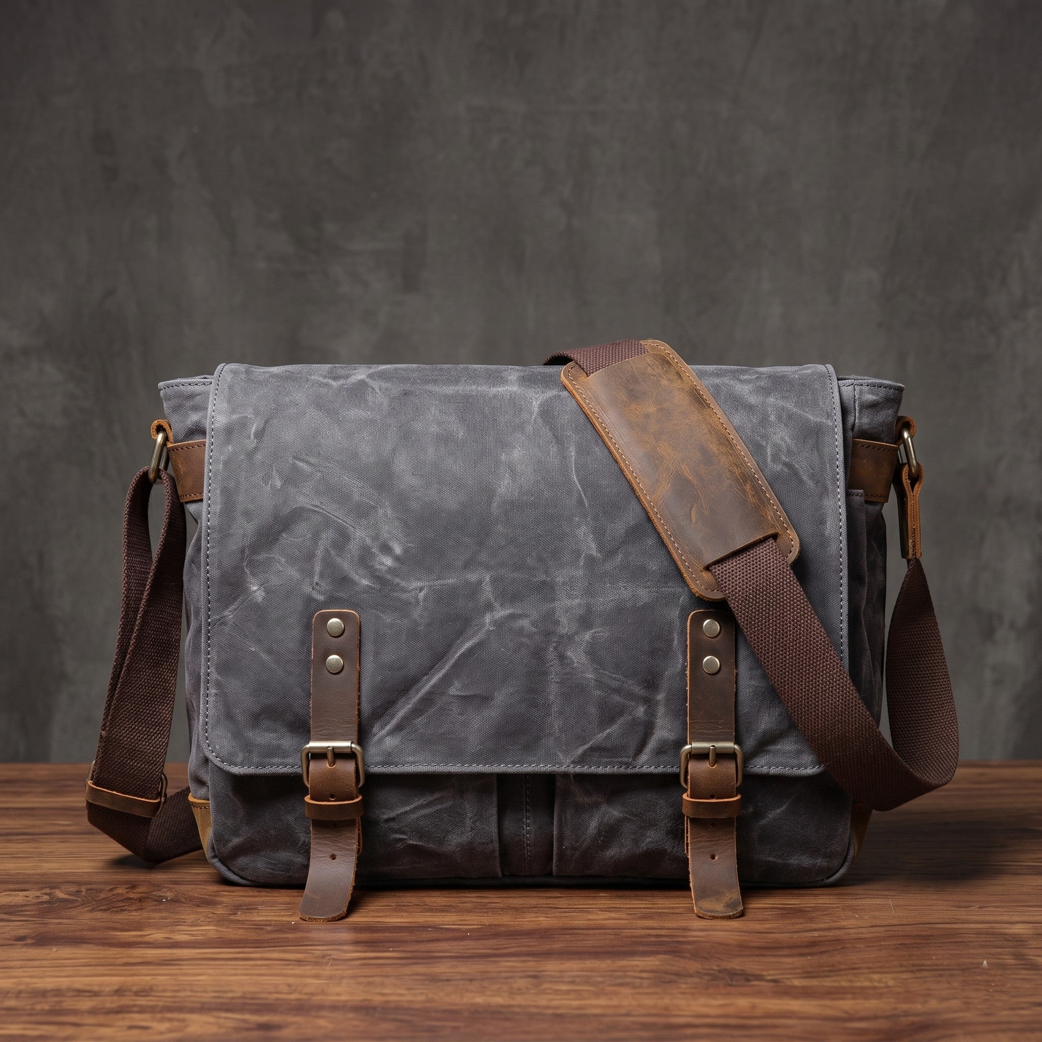 VINTAGE SHOULDER WORK BAG