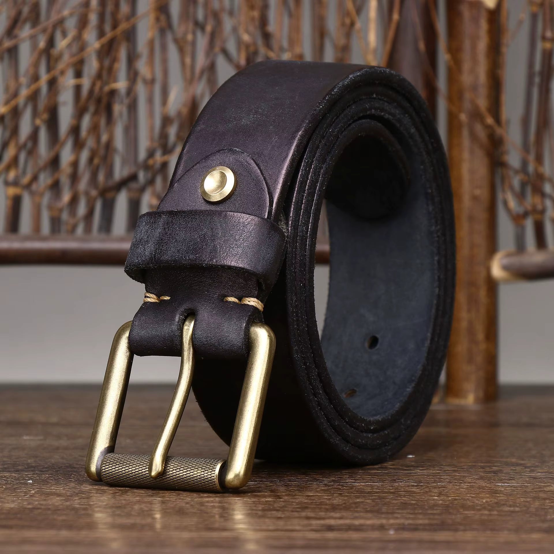 THICK COWHIDE BELT