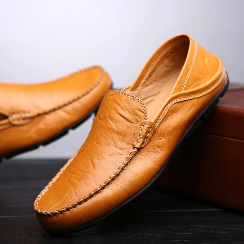 CLASSIC LEATHER LOAFERS
