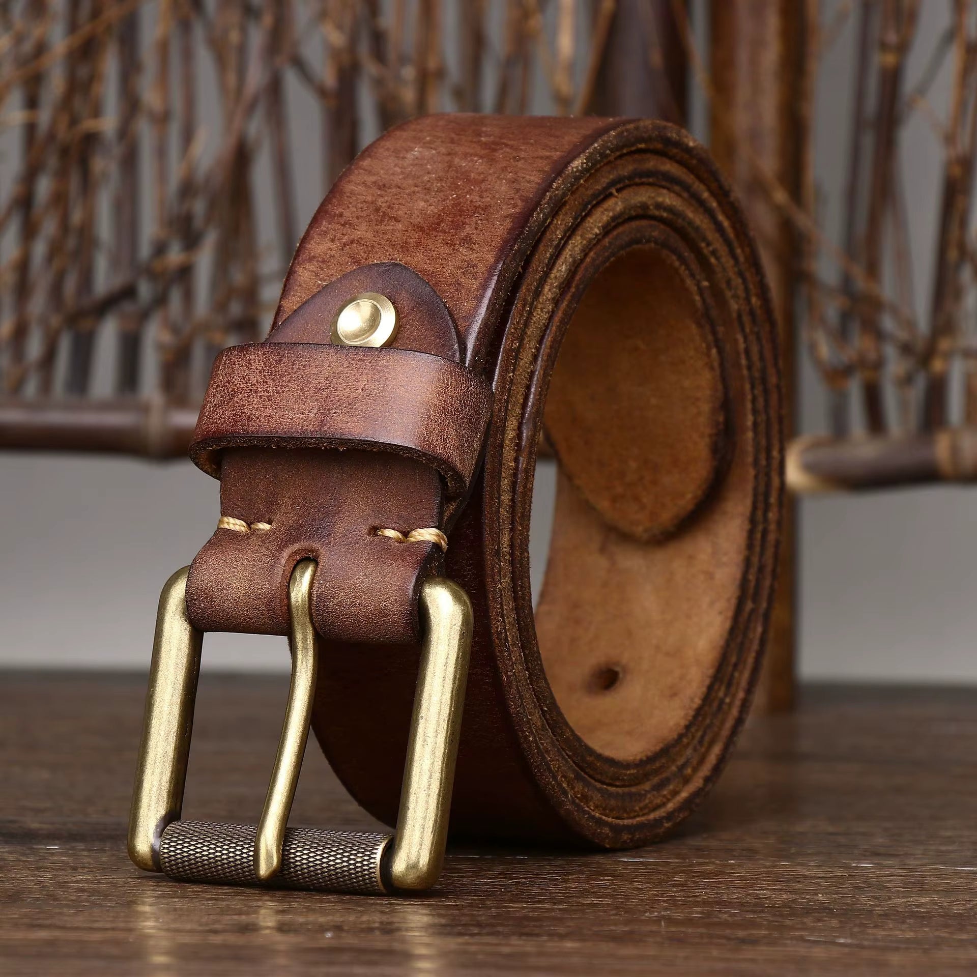 THICK COWHIDE BELT