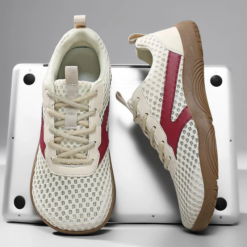 LIGHTWEIGHT MESH FIT TRAINERS