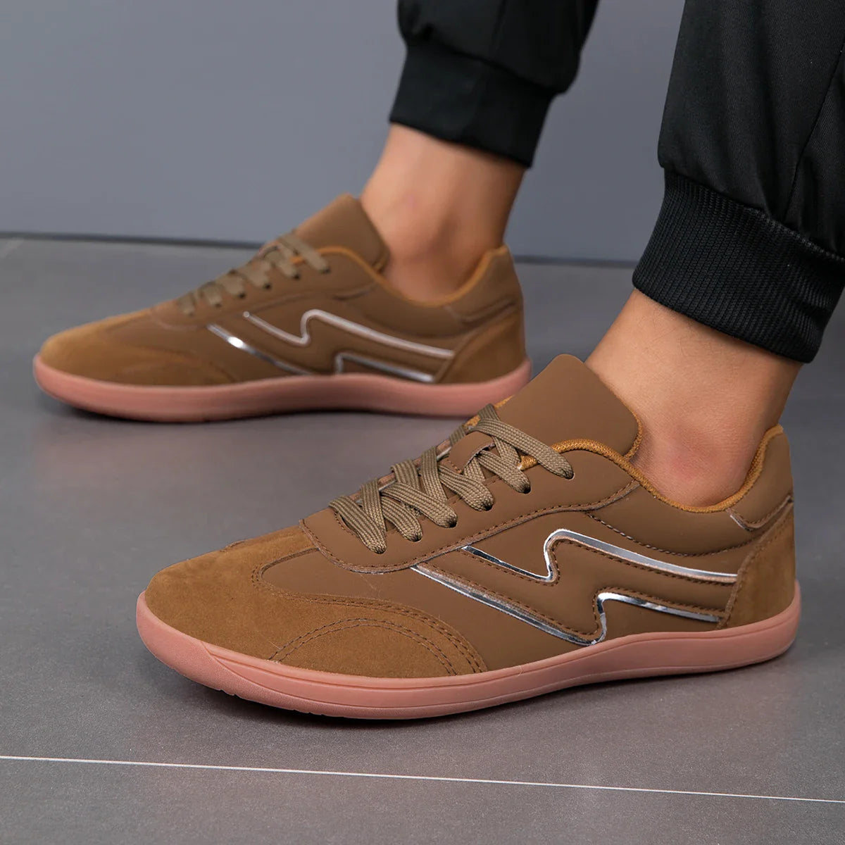 WIDE TOE COMFORT SNEAKERS