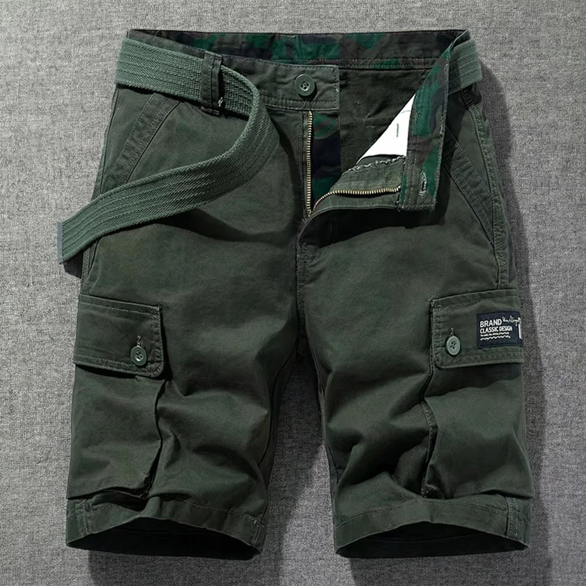 SPORTY CARGO SHORTS