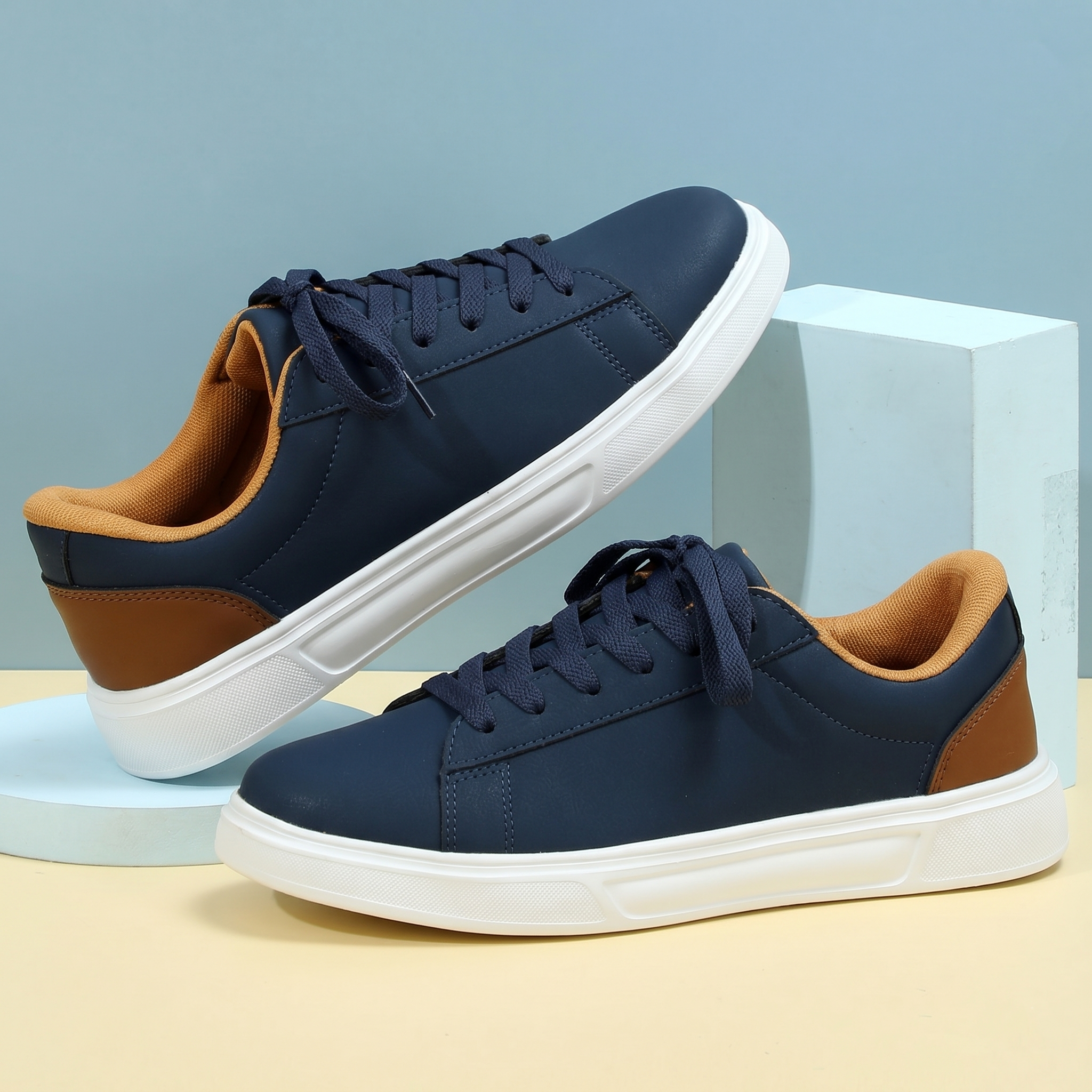 STYLISH SPORTY SNEAKERS