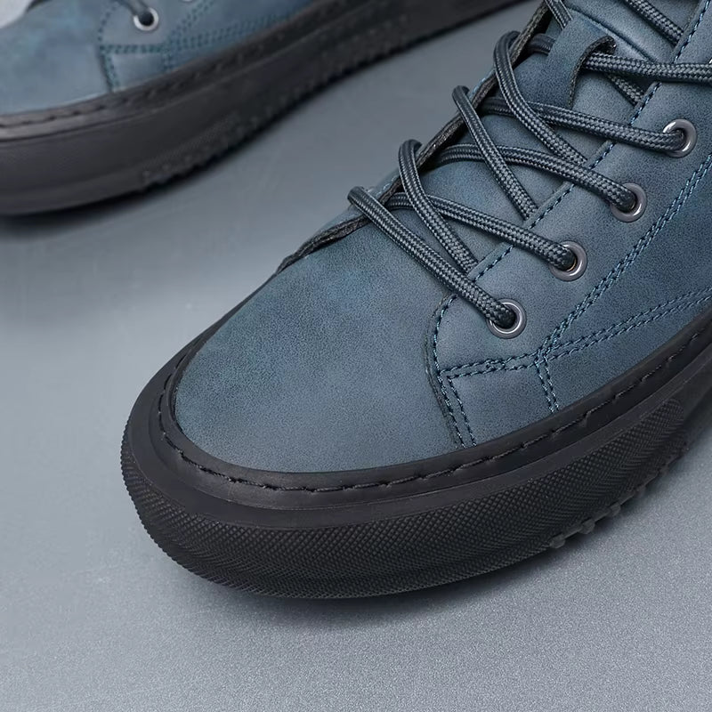 VERSATILE LACE-UP LEATHER SNEAKERS