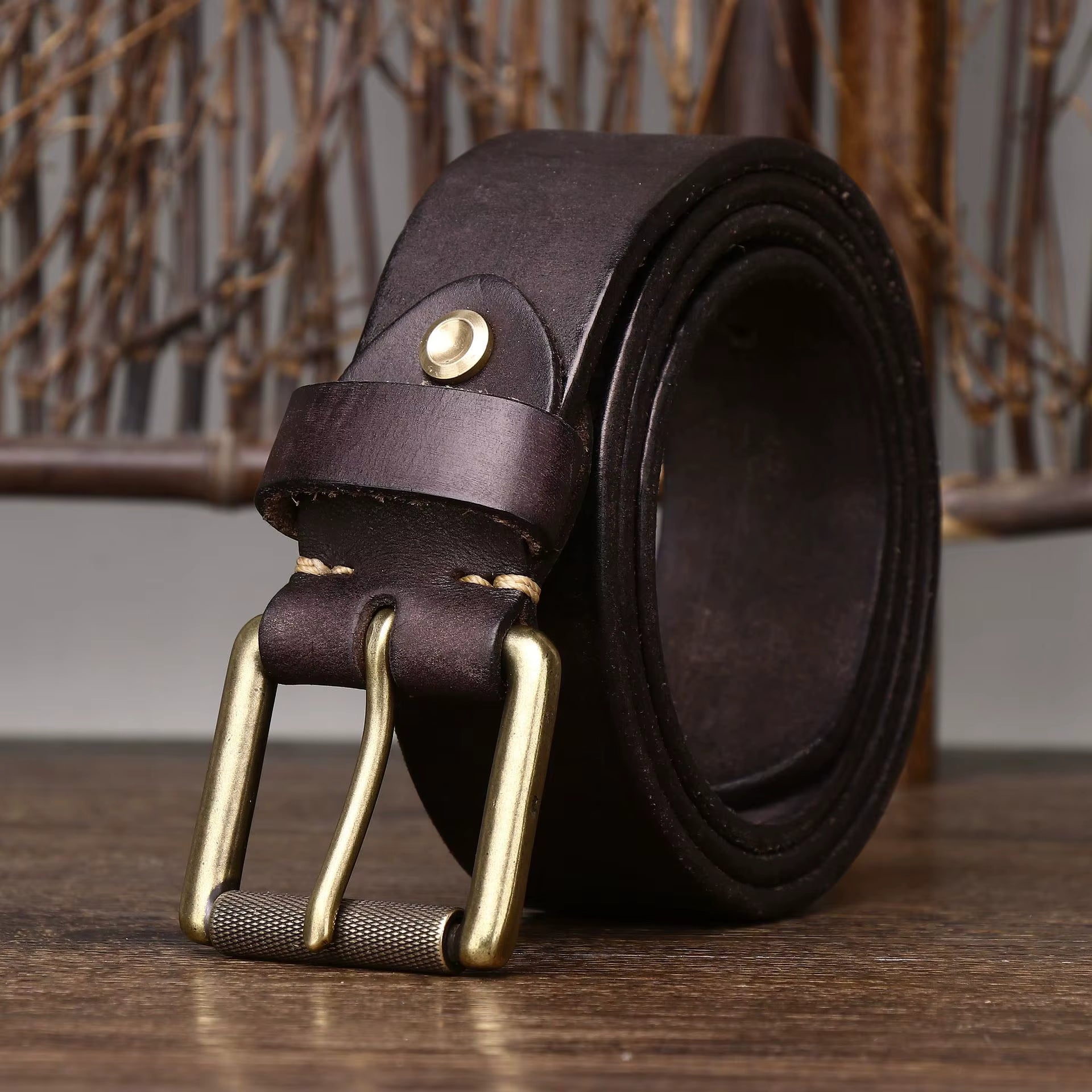 THICK COWHIDE BELT