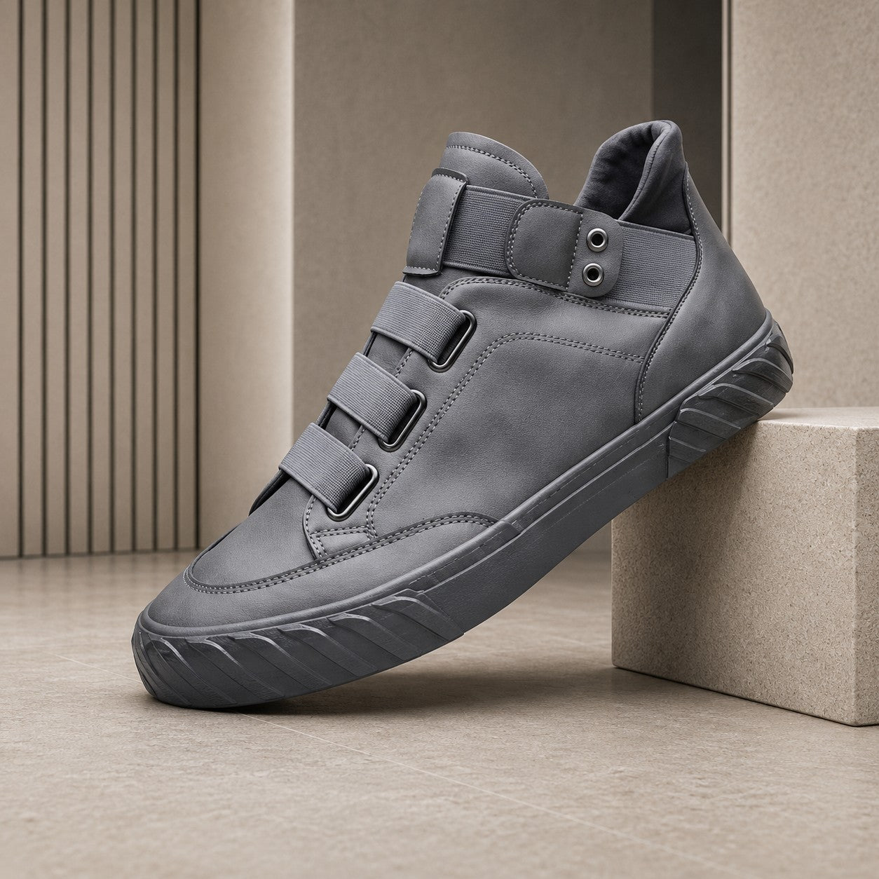 TRIPLE STRAP LEATHER SHOE