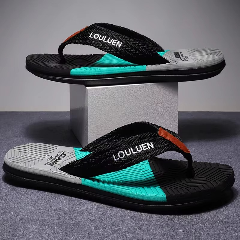 STYLISH BEACH SLIPPERS