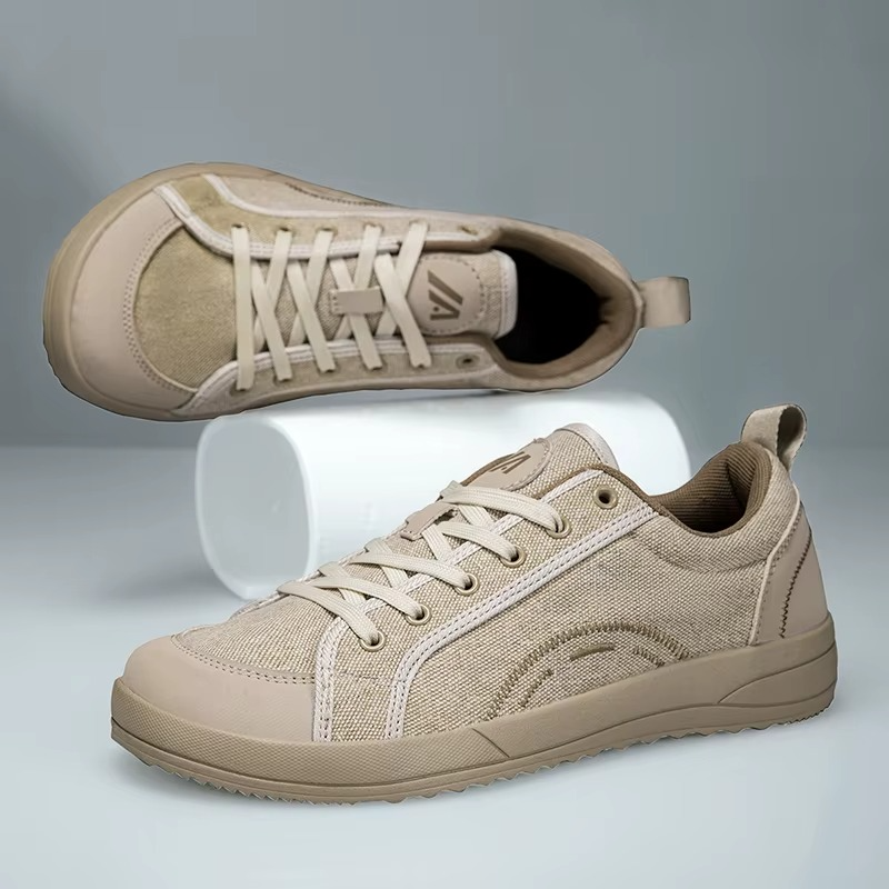 WIDE TOE SPACE SNEAKERS