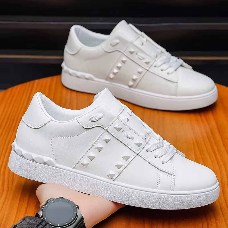 URBAN RIVET TRAINERS