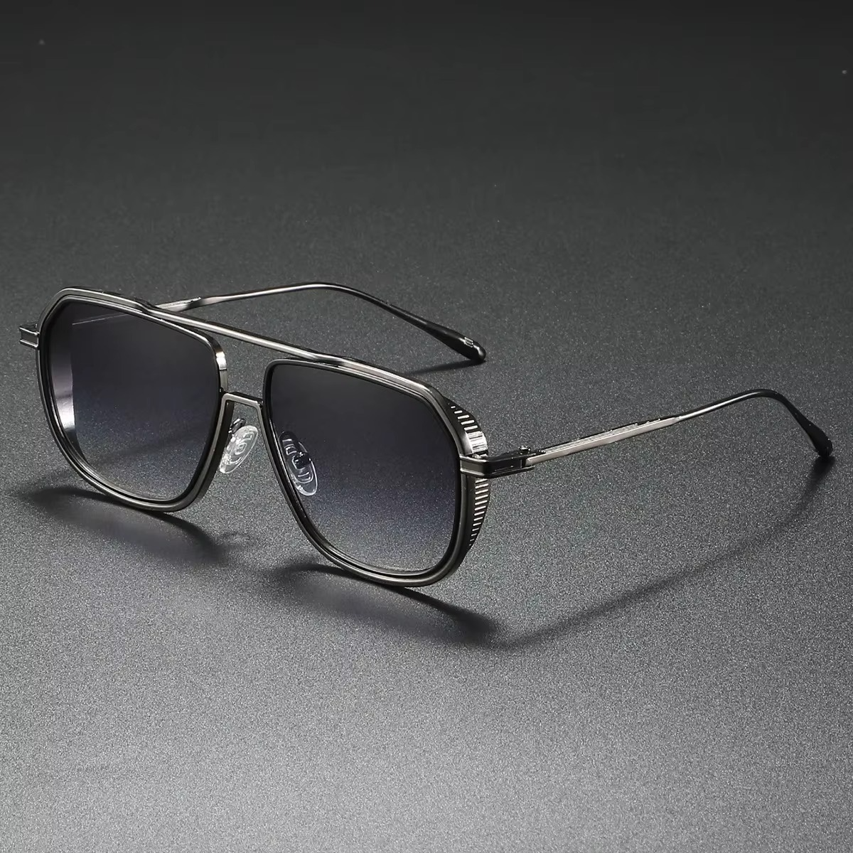 GRADIENT LENS SUNGLASSES