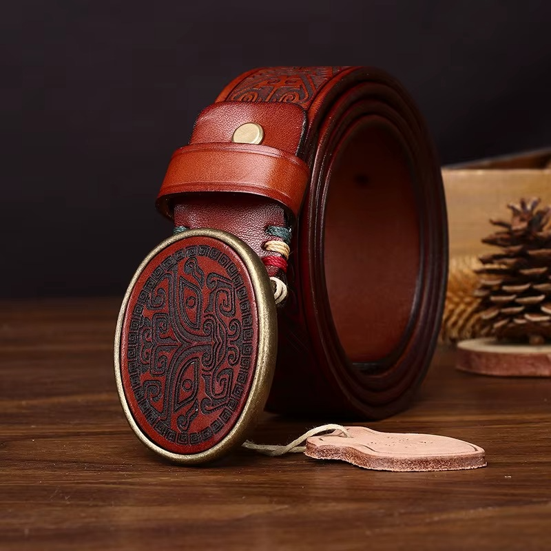 ENGRAVED DETAIL BELT