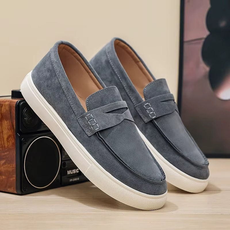 LIGHTWEIGHT SUEDE LOAFERS