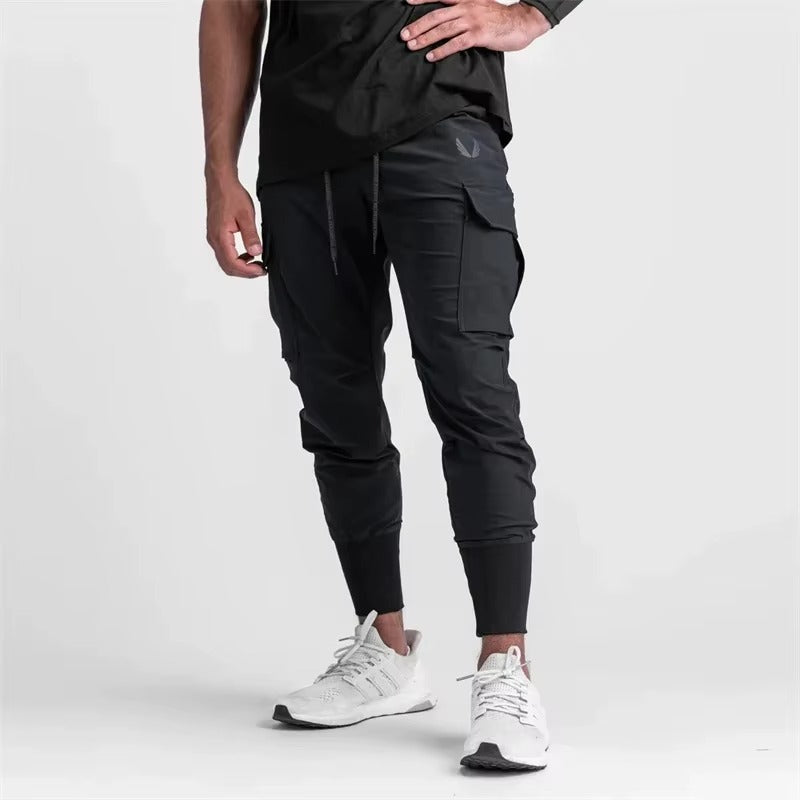 QUICK-DRY TRAINING PANTS